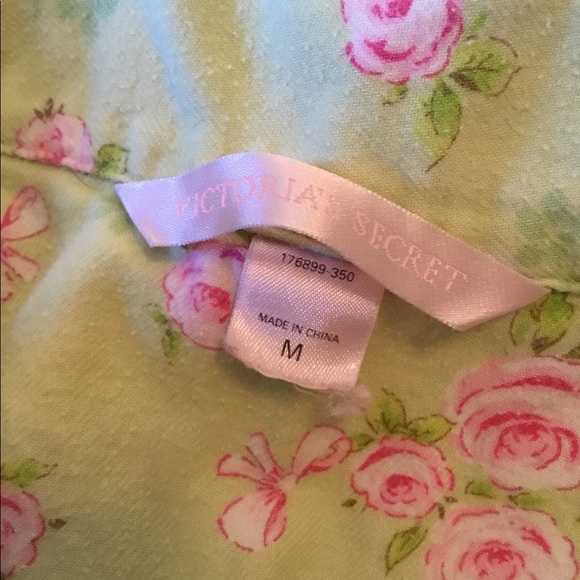 GUC, Victoria’s Secret Flannel Pajama Set, Size M, Light Green & Pink - Picture 5 of 10